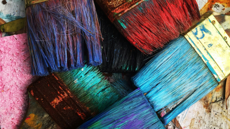 assorted color paintbrushes